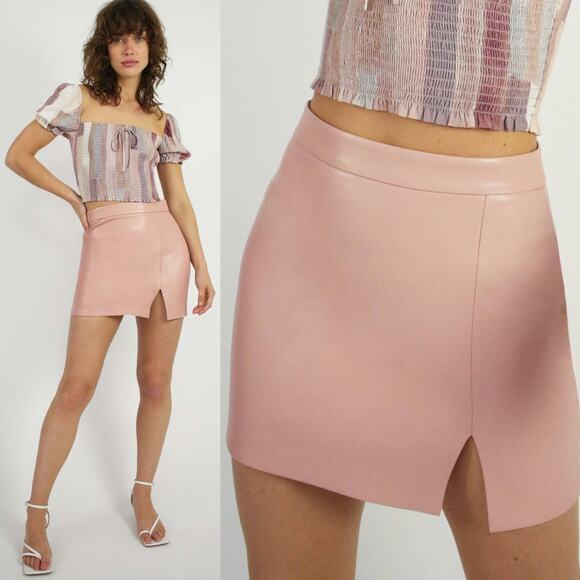 WILFRED Aritzia Patio High Waisted Vegan Leather Mini Skirt Size 4 - Picture 1 of 7